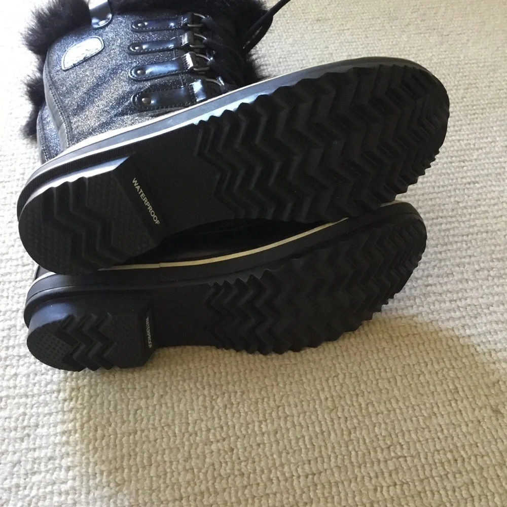 Sorel Black Faux Fur Lace-Up Winter Boots